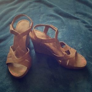 Wedge sandals